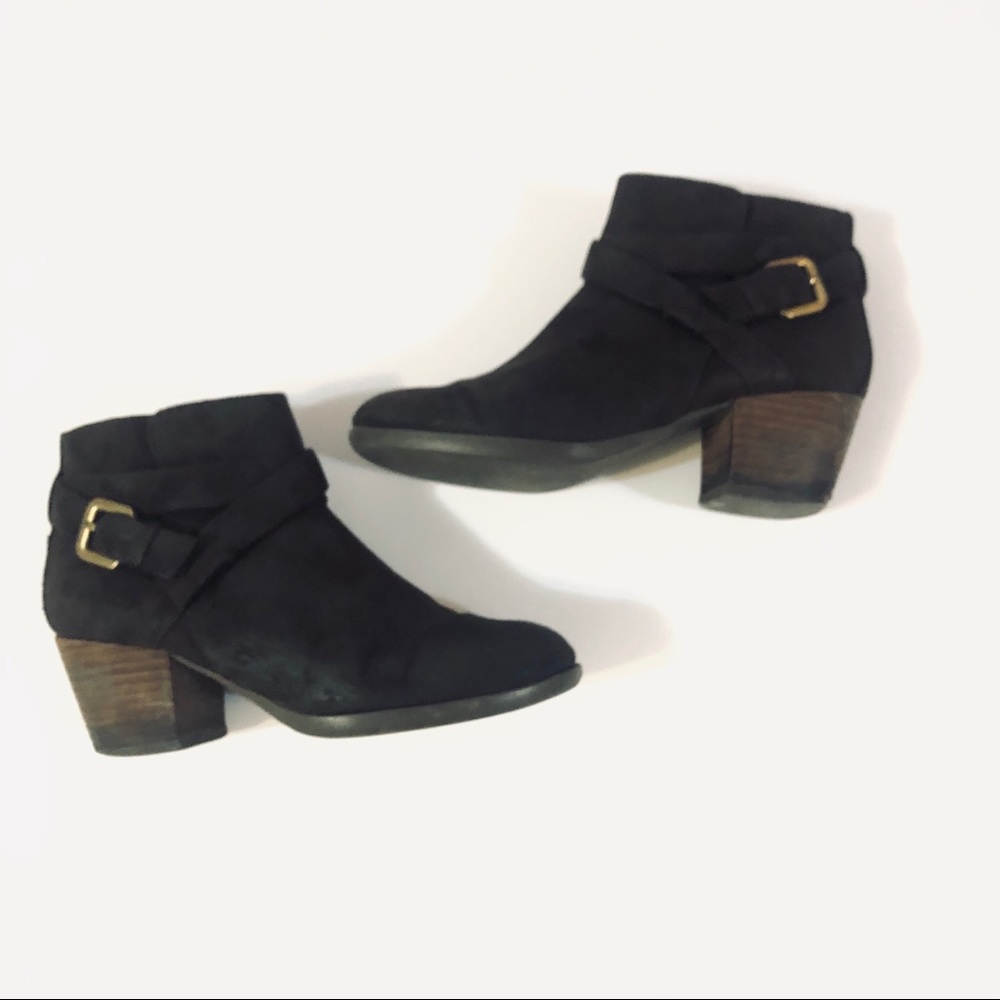 CROWN VINTAGE BROWN SUEDE BOOTIES BOOTS W/ BUCKLE